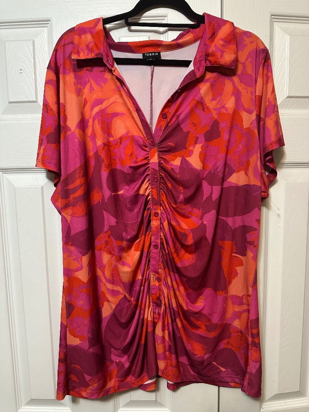 Torrid button front blouse